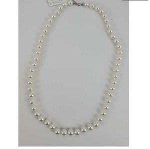 🔘⚪️🪩Swarovski and faux pearl necklace